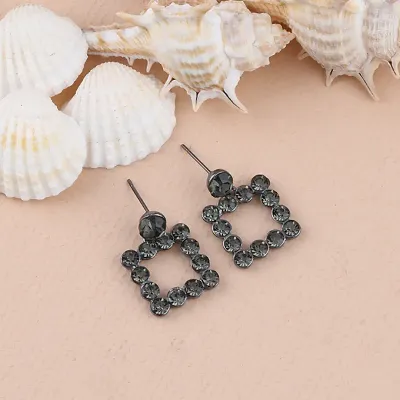 Charm Party Wear Stud Earring For Women Girl