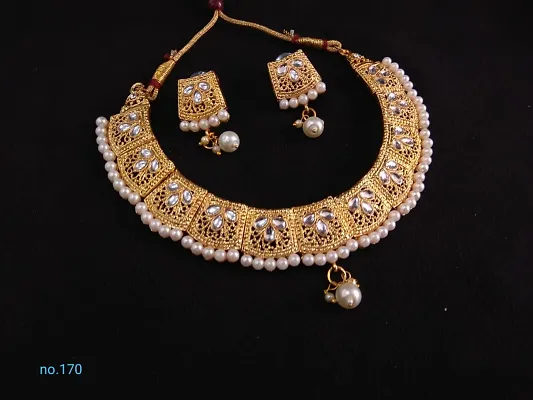 Women's Antique Alloy Necklace With Earrings